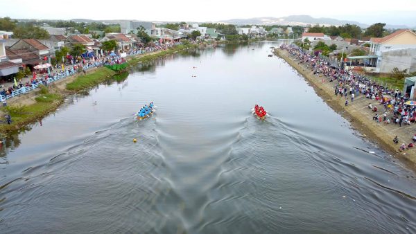Lễ hội đua thuyền