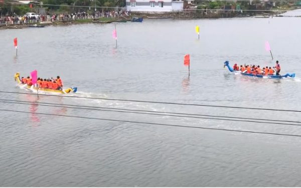 Lễ hội đua thuyền truyền thống