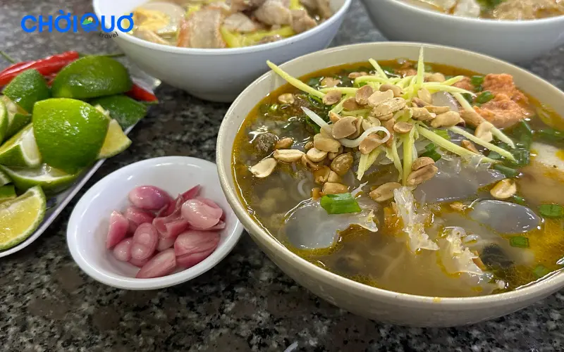 Quy Nhơn có gì ăn? Bún sứa